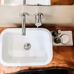 Cascina Cortine Bed & Breakfast 4*