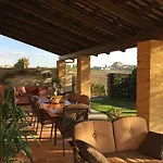 Cascina Cortine Bed & Breakfast