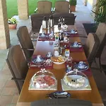 Cascina Cortine Bed & Breakfast Guarene