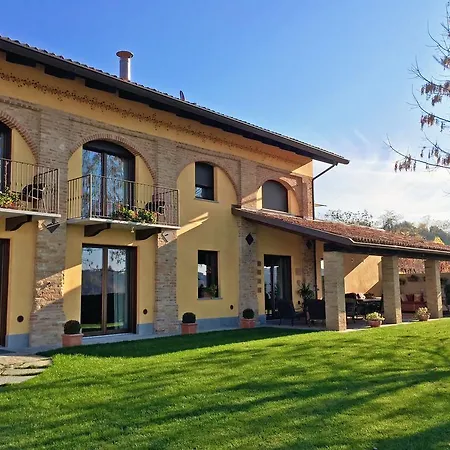 Cascina Cortine Alojamento de Acomodação e Pequeno-almoço Guarene