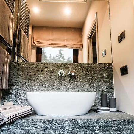 Oda ve Kahvaltı Cascina Cortine 4*