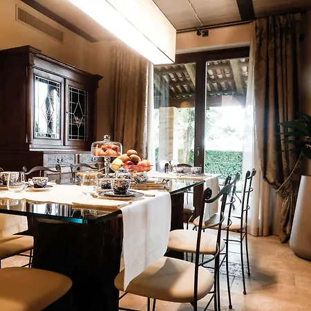 Alojamento de Acomodação e Pequeno-almoço Cascina Cortine 4*