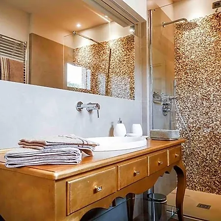 Cascina Cortine Bed & Breakfast