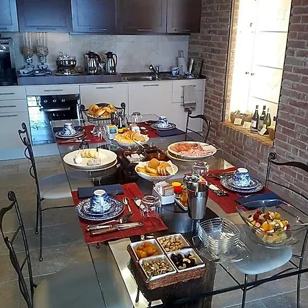 Cascina Cortine Bed & Breakfast