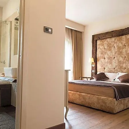 Cascina Cortine 4*