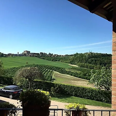 Cascina Cortine Bed & Breakfast 4*