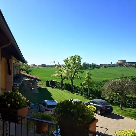 Alojamento de Acomodação e Pequeno-almoço Cascina Cortine