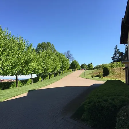 Oda ve Kahvaltı Cascina Cortine 4*